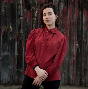 Red Pussy-Bow Blouse - Size S (Vintage)